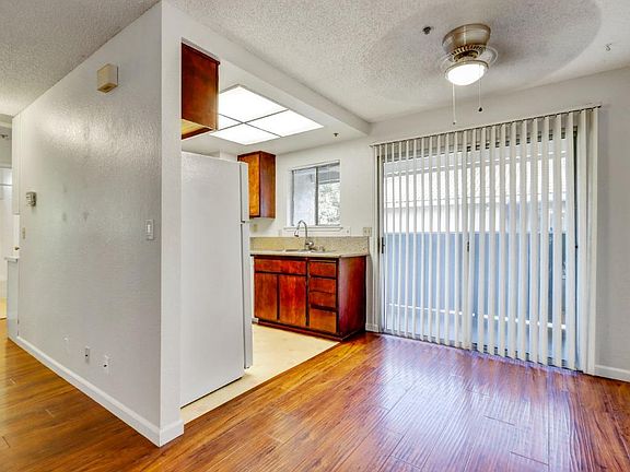 5th image of 3626 Hallelujah Ct APT 3