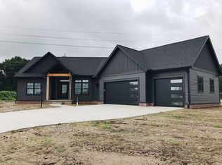 30915 Villa Dr, Granger, IN 46530