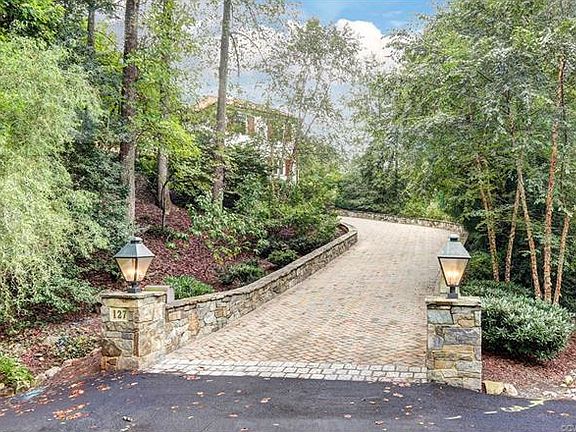 5th image of 127 Kennondale Ln