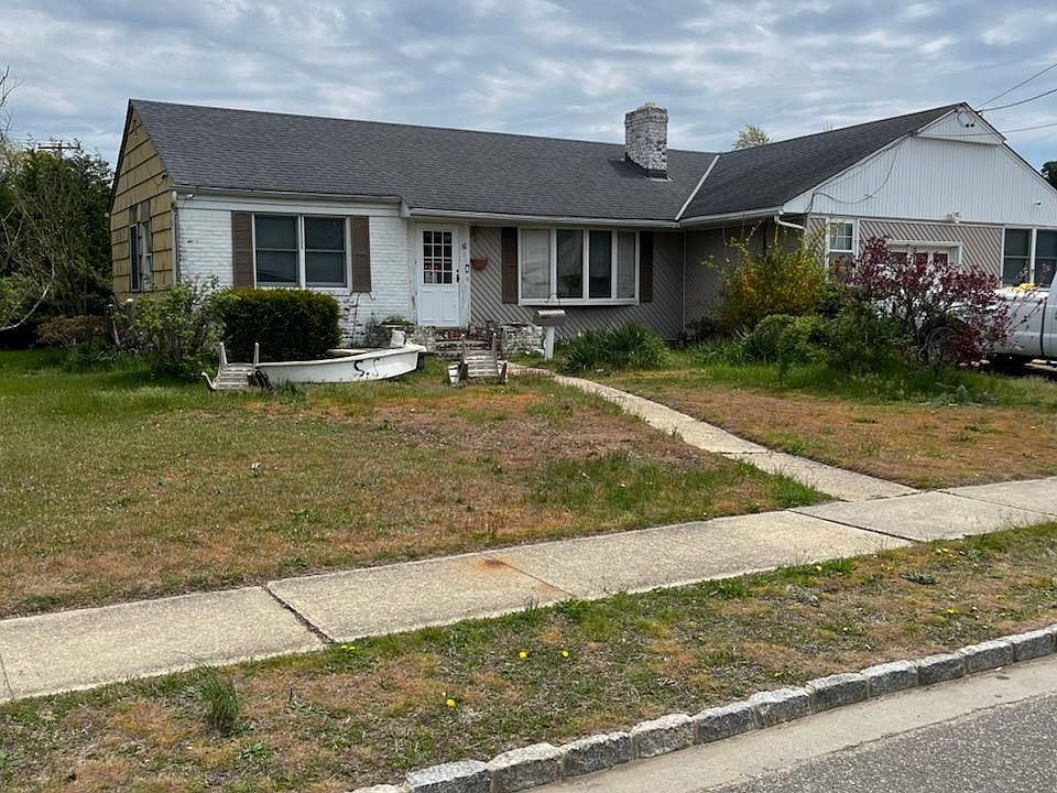 1st image of 32 Nearwater Avenue