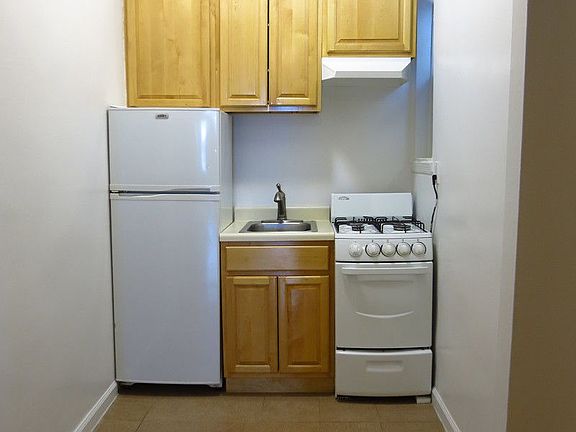 2nd image of 317 E 90th St APT 3A