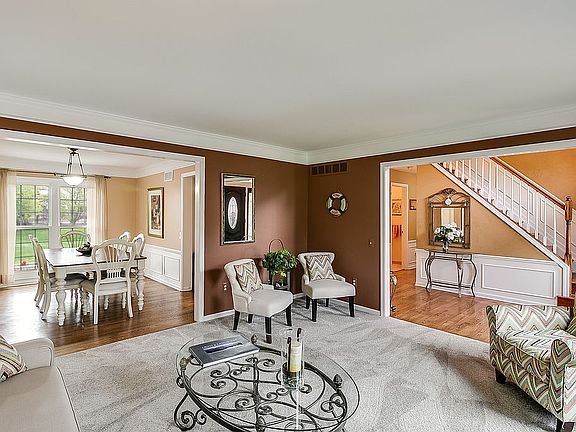 4th image of 5350 Midchester Ct