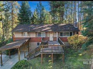 112 Bogie St, Cascade, ID 83611