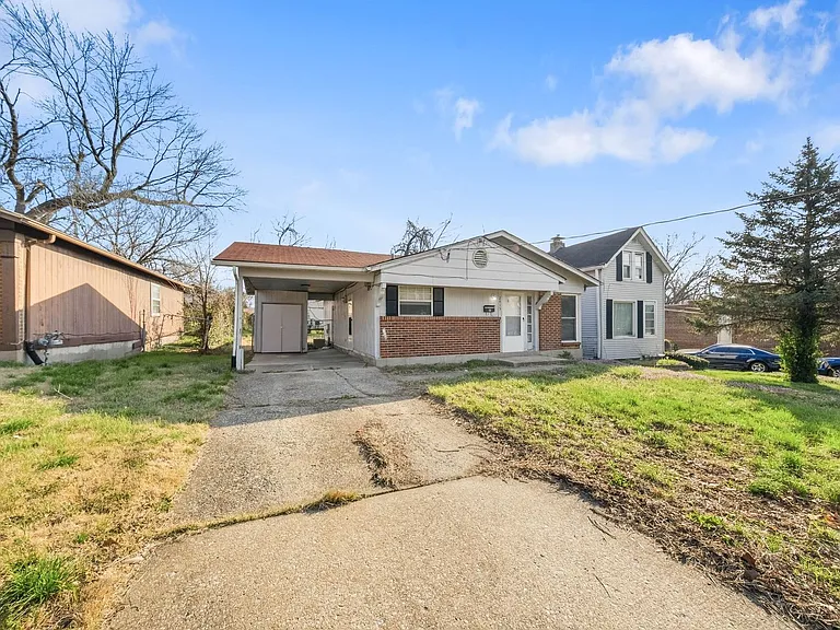 2415 Shirley Ave — Photo 3