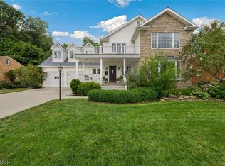 332 Kenmore Dr, Bay Village, OH 44140