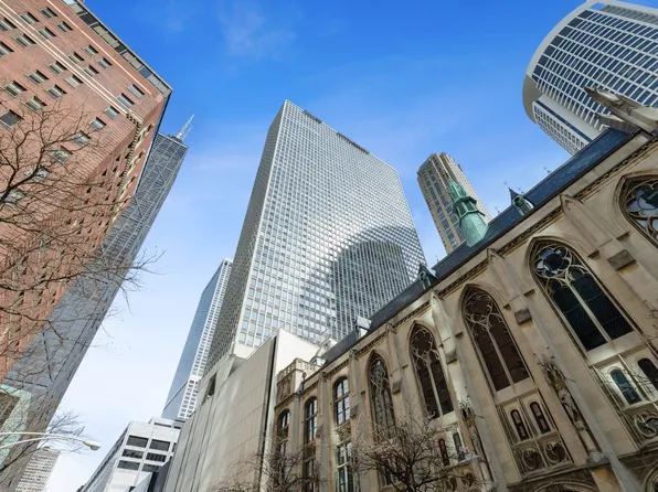 111 E Chestnut St APT 11K, Chicago, IL 60611