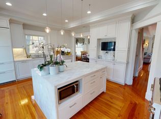 195 Lexington Ave, Cambridge, MA 02138