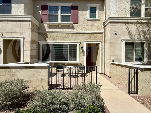 2661 S Sulley Dr #107, Gilbert, AZ 85295