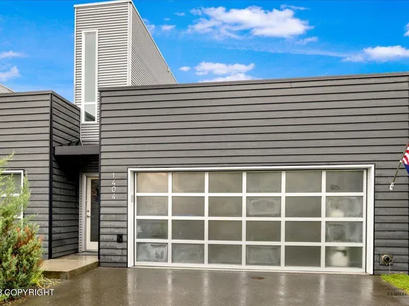 1404 Northbluff Dr #5A, Anchorage, AK 99501