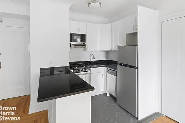 Rented by Brown Harris Stevens | media 4