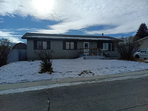 1050 S Dakota St Photo 1