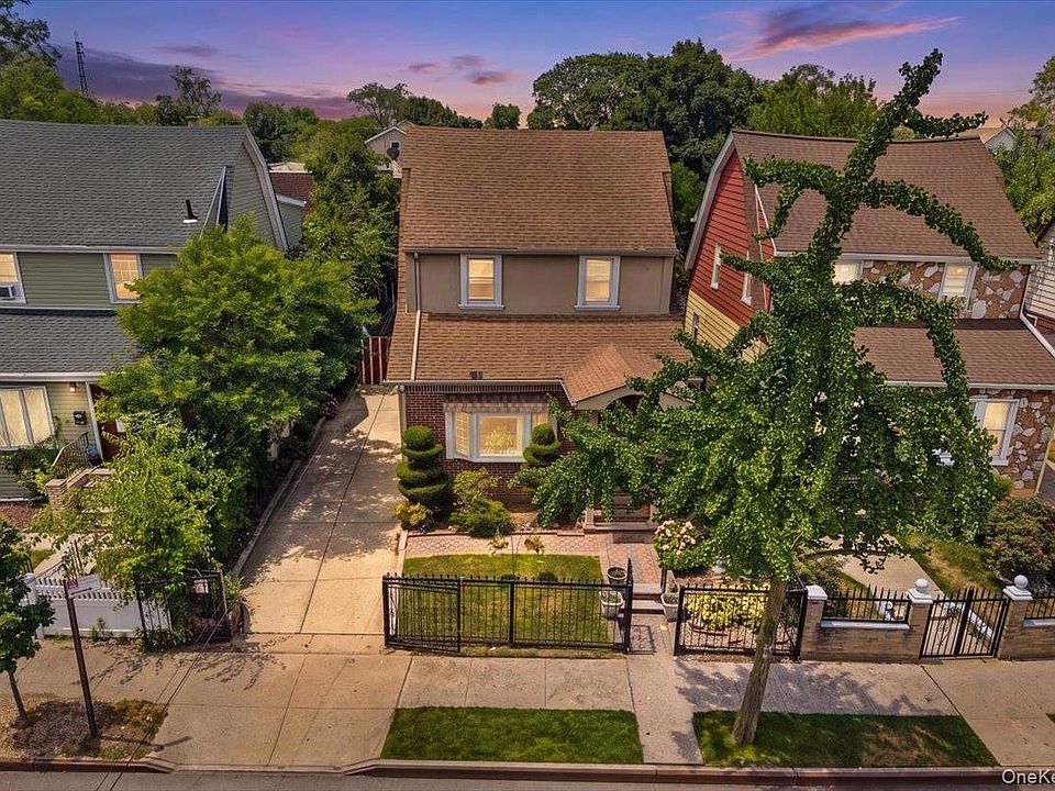 1st image of 11956 Farmers Boulevard