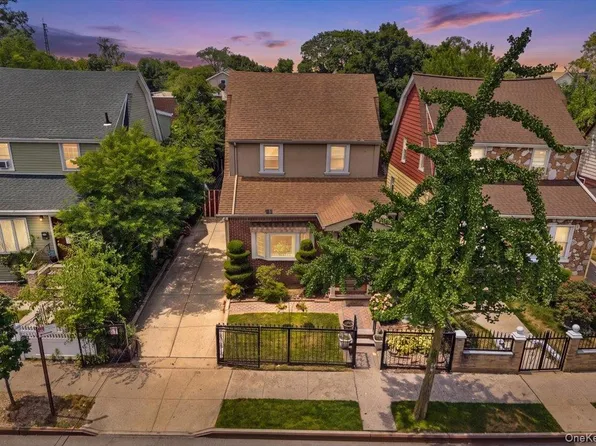 11956 Farmers Boulevard, Saint Albans, NY 11412