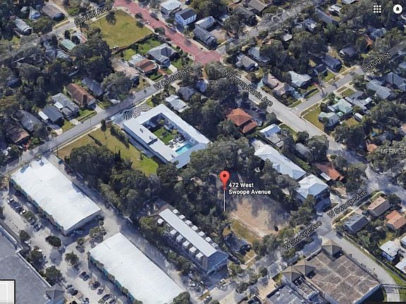 3rd image of 472 W Swoope Ave