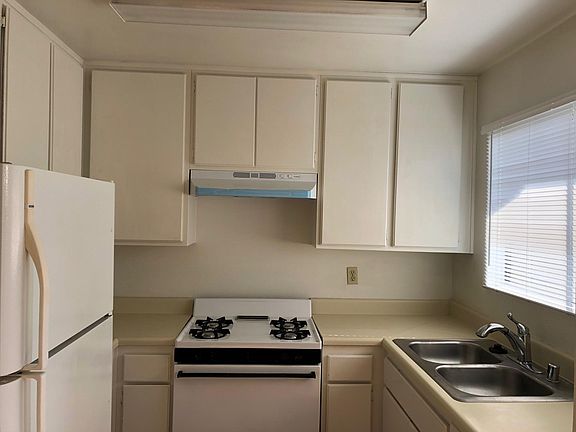 2nd image of 657 W California Ave APT 3