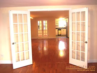 Rented by aptsandlofts.com