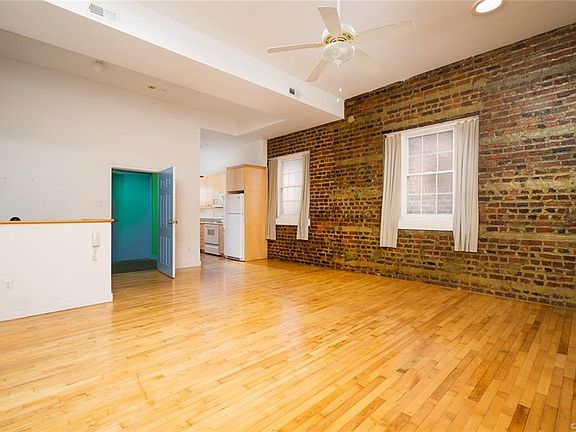 2nd image of 212 E Franklin St APT 4