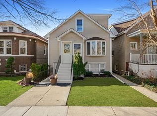 6235 W Eddy St, Chicago, IL 60634