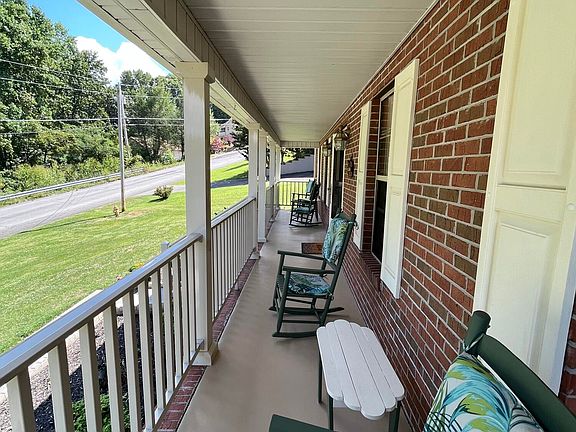 5th image of 877 E Brentwood Dr