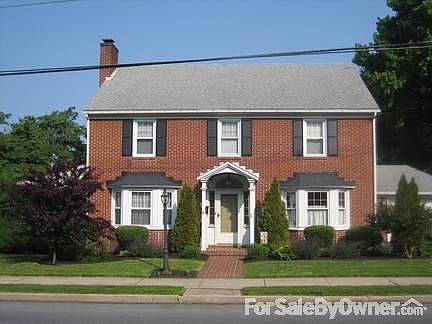 447 S Coldbrook Ave