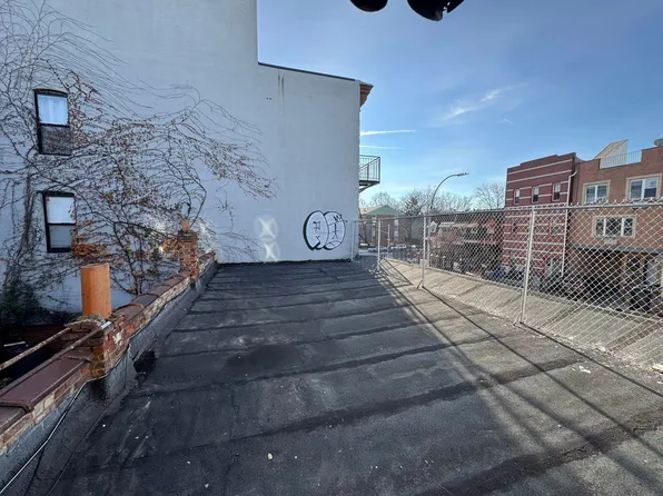 178 Weirfield Street image 1 of 8