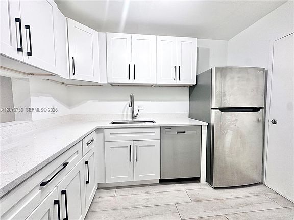 2nd image of 6890 N Kendall Dr APT B204