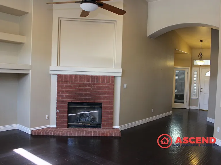 309 Barkine Ct — Photo 2
