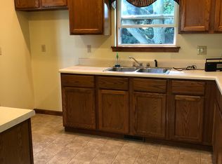 6735 Connell Rd, Brockway, MI 48097