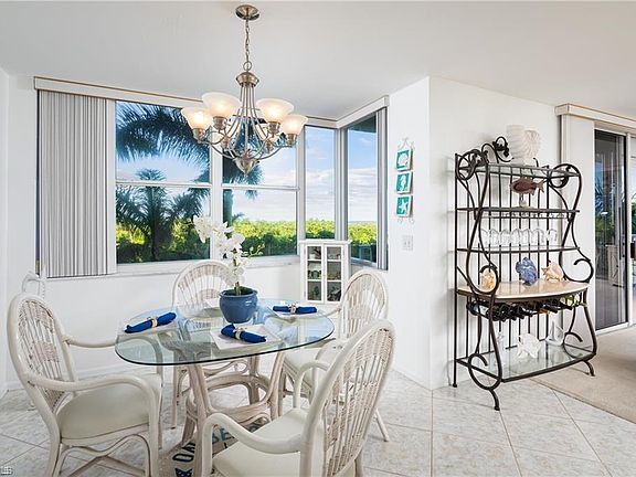 5th image of 5550 Heron Point DR #305