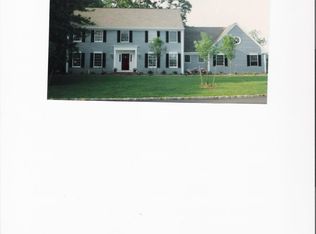 11 Stirling Ln, Basking Ridge, NJ 07920