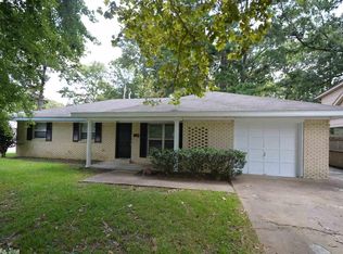 8701 Verbena Dr, Little Rock, AR 72209