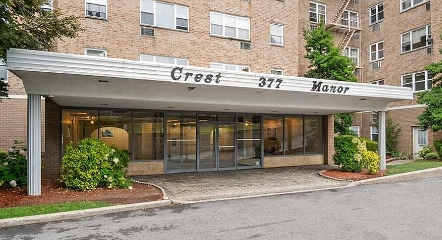 1st image of 377 N Broadway #403