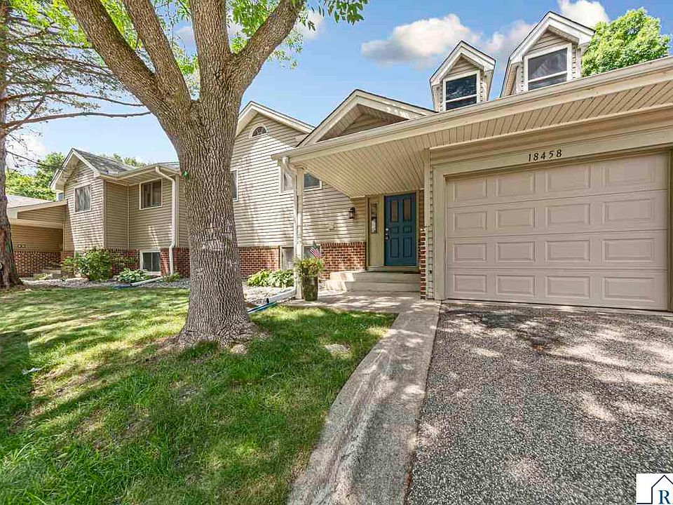 1st image of 18450 Creeks Bend Dr