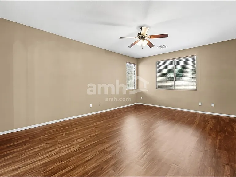 2150 E Bellerive Pl — Photo 9