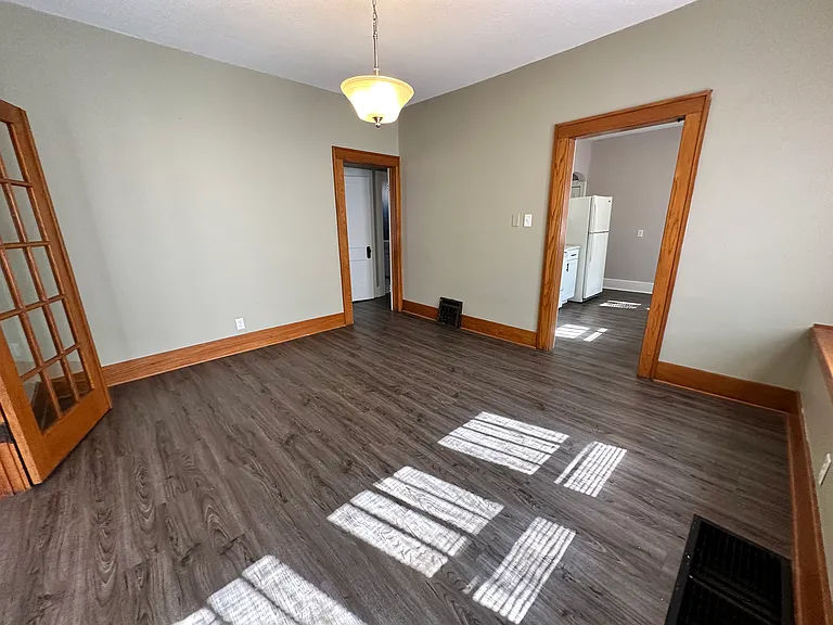 1318 S Hydraulic Ave — Photo 8