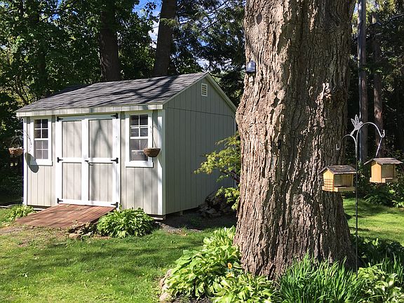 3rd image of 16 Townley Dr