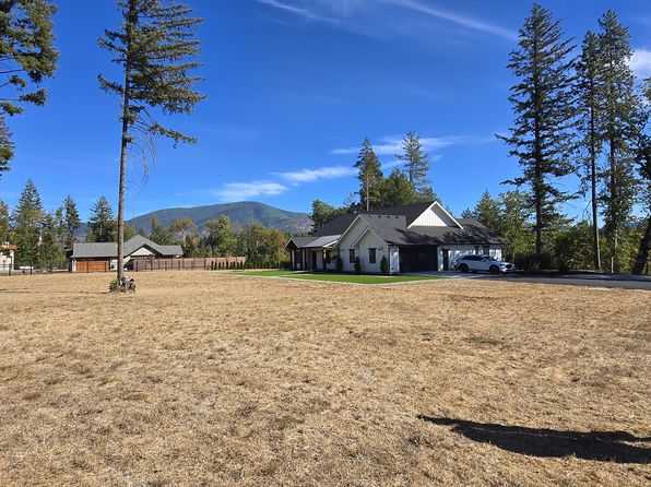 1222 Ellison Loop, Merlin, OR 97532