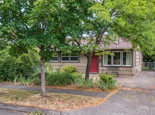 6916 SE 85th Ave, Portland, OR 97266