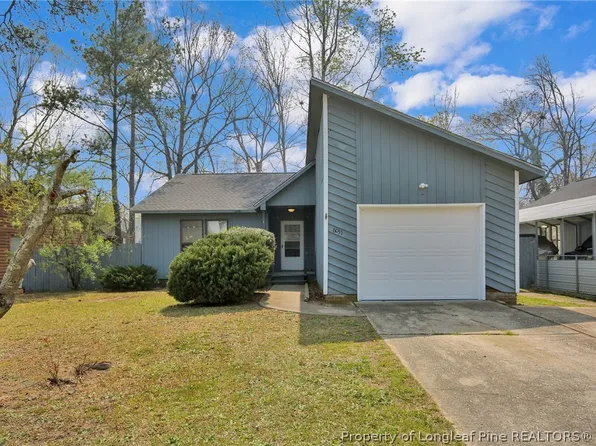 6031 Harmon Pl, Fayetteville, NC 28314