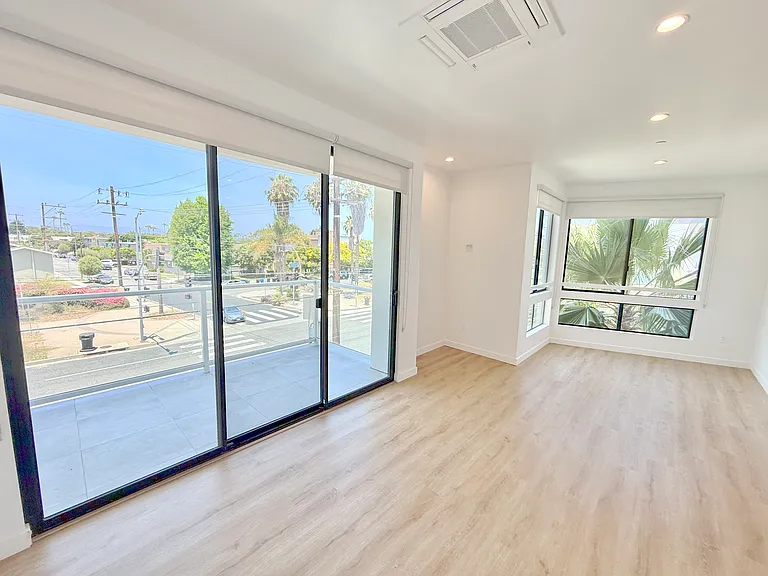 11500 Culver Blvd #300 — Photo 3