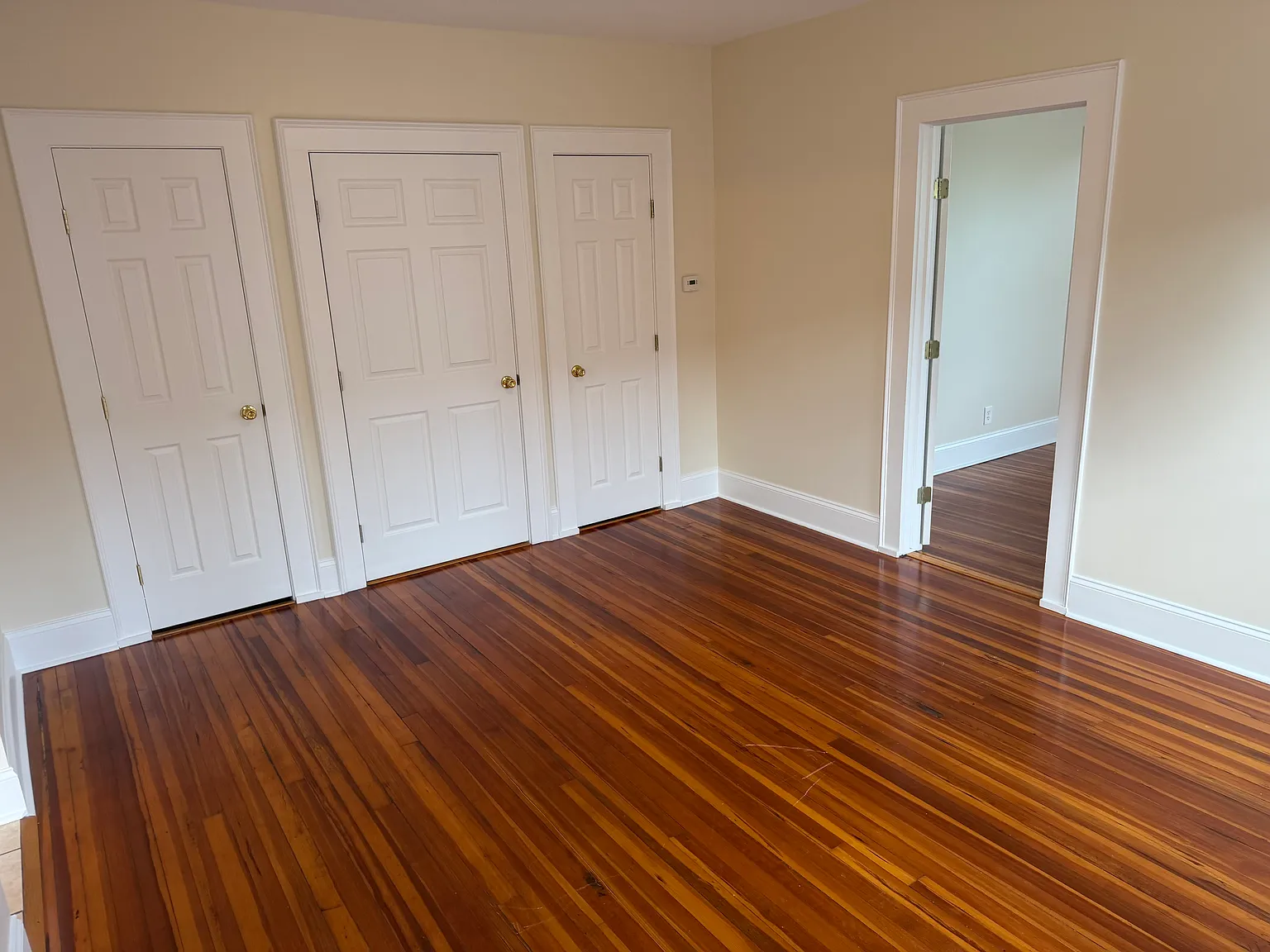 2 bed, 900 sqft, $1,500 — Photo 2
