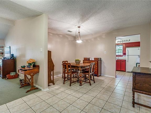 5th image of 2142 Swallow Ln