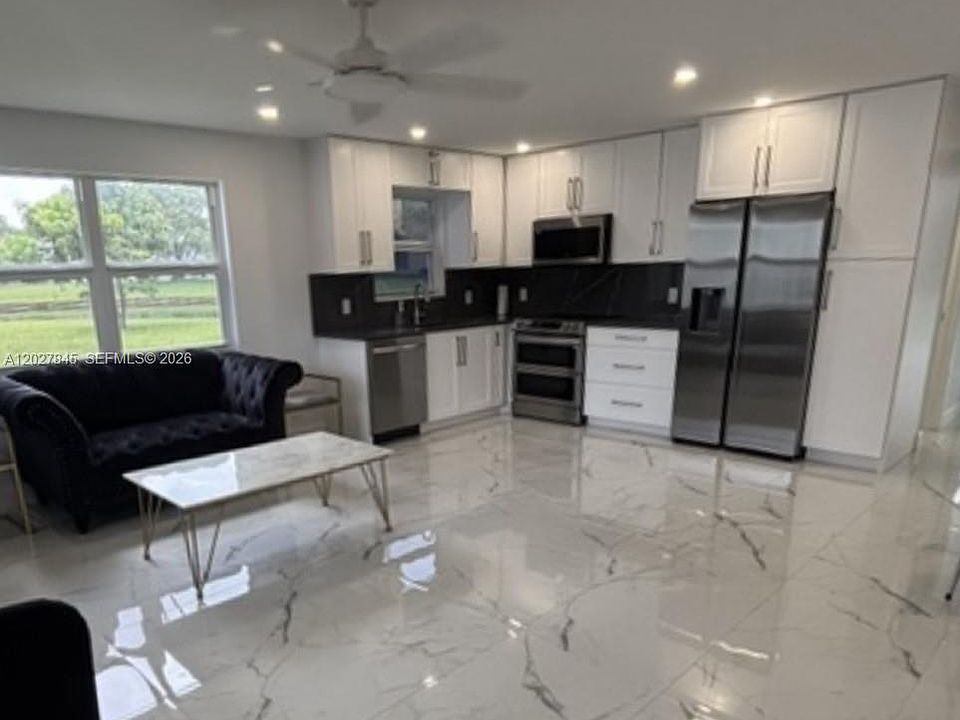 1st image of 8 Islewood Ct #8-A