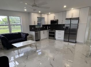 8 Islewood Ct #8-A, Deerfield Beach, FL 33442