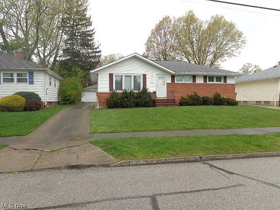 5th image of 6346 Mariana Dr