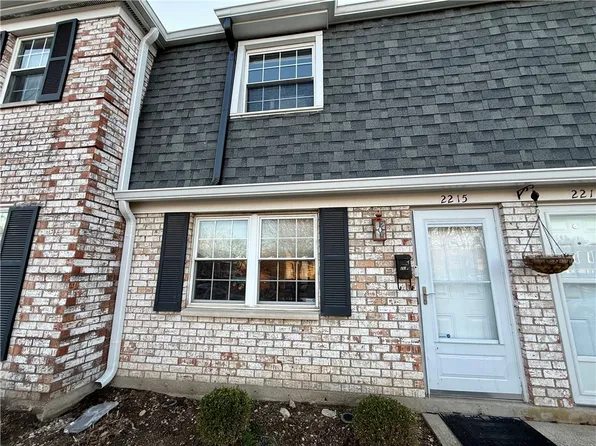 2215 Crew Cir, Dayton, OH 45439