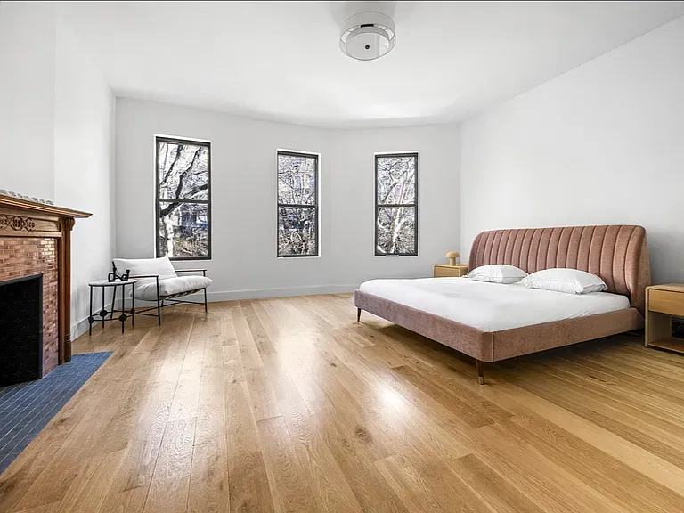 825 Riverside Dr #1 — Photo 12