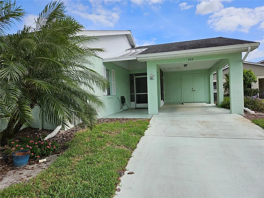 2 bed, 2.0 bath, 1008 sqft, $2,100 — Photo 3