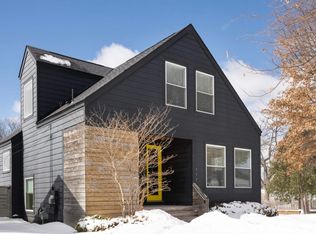 853 Kenneth St, Saint Paul, MN 55116