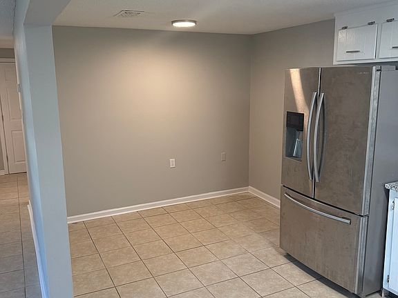 4th image of 8715 Fowler Ave #4A